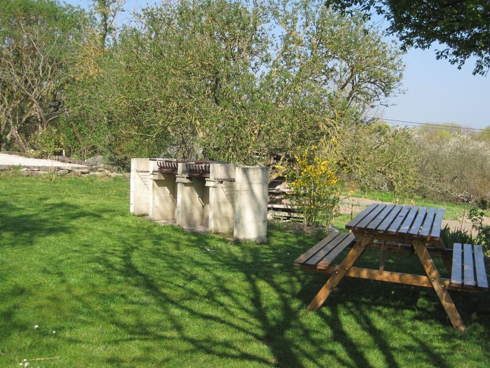 BBQ facilities, BBQ facilities