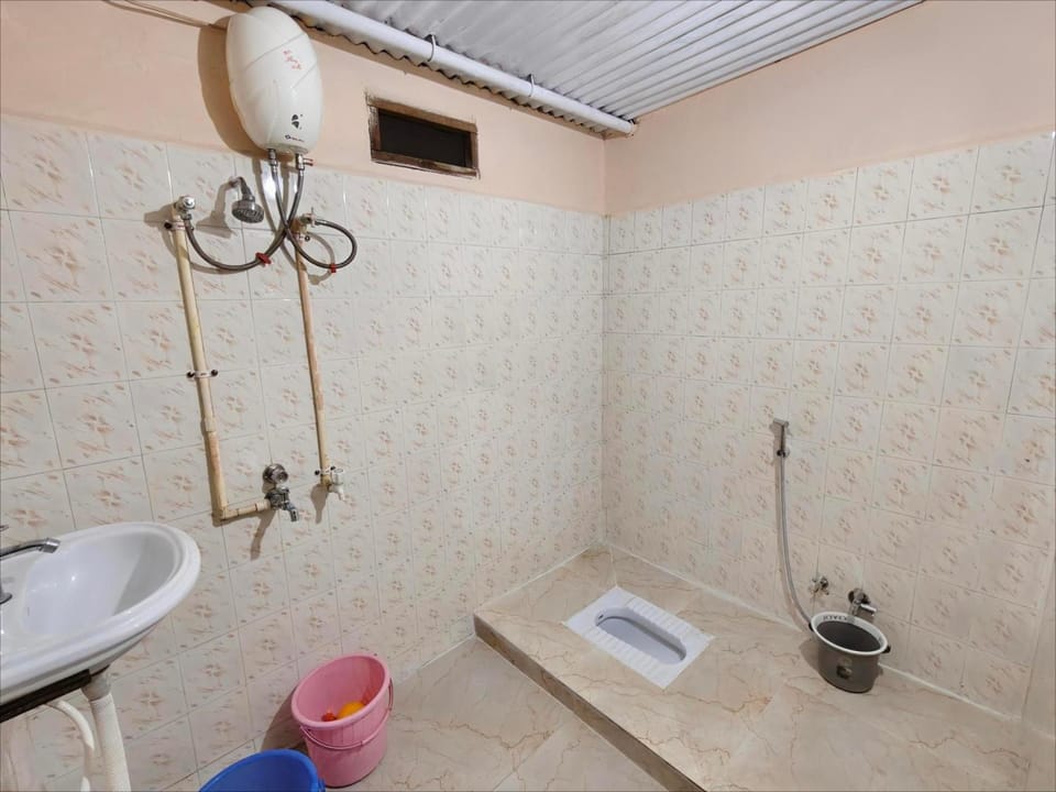 Shower, Bathroom, bidet