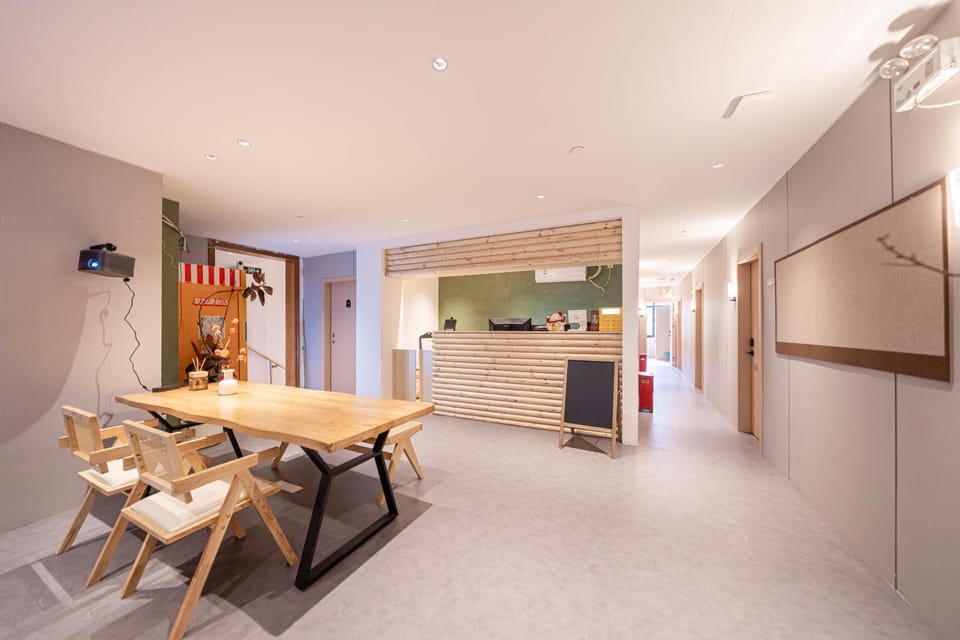 Lobby or reception, Seating area