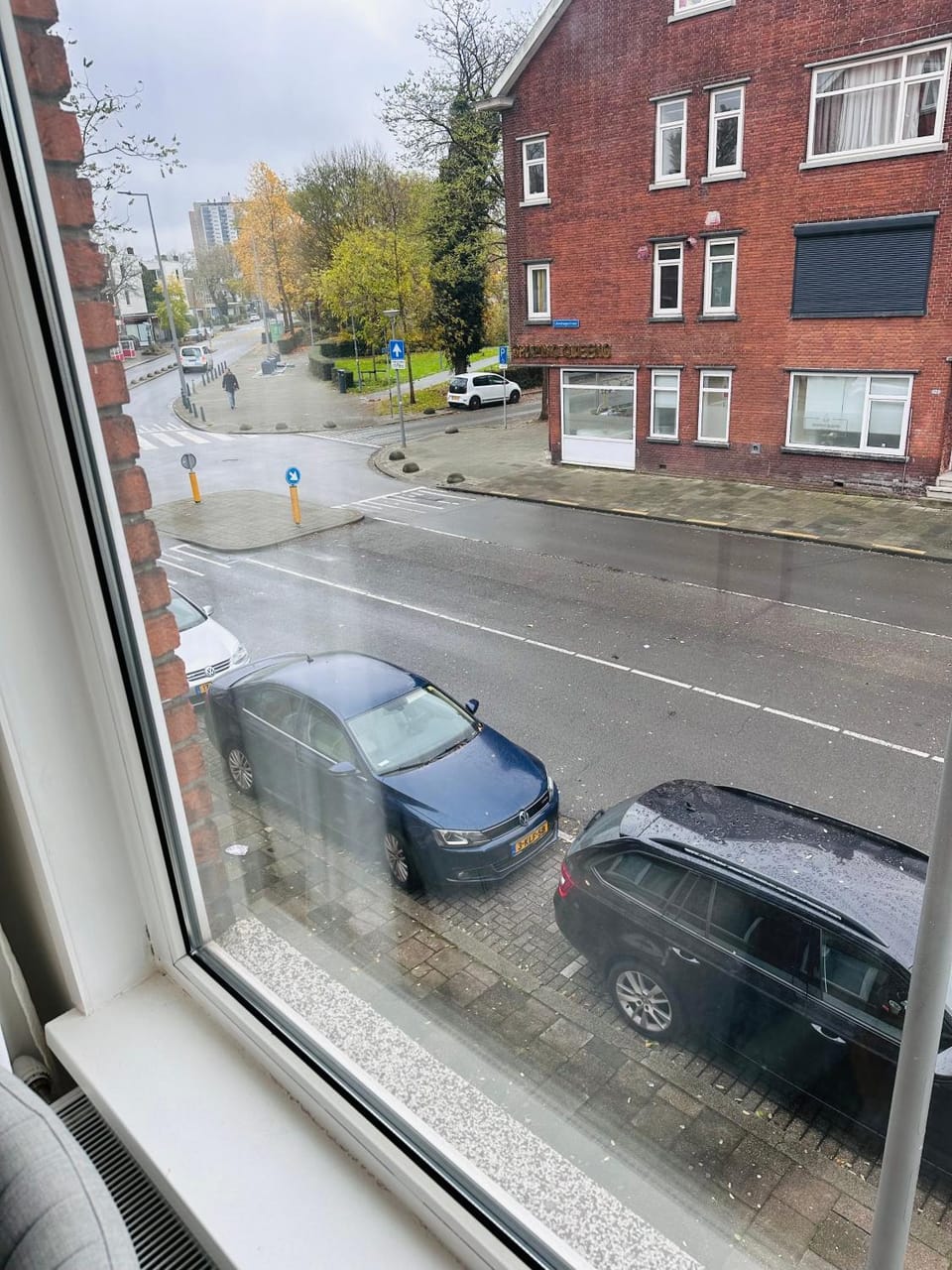 A double bedroom next to zuidplein metro station and Ahoy Arena Available for one person Vacation rental in Rotterdam