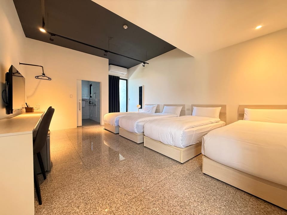 華宿彰濱快捷商旅 H suite Fast Inn in Fujian