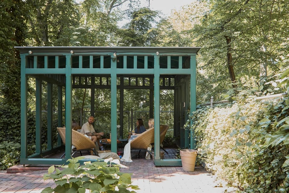 Spring, Day, People, Garden, Garden view, group of guests
