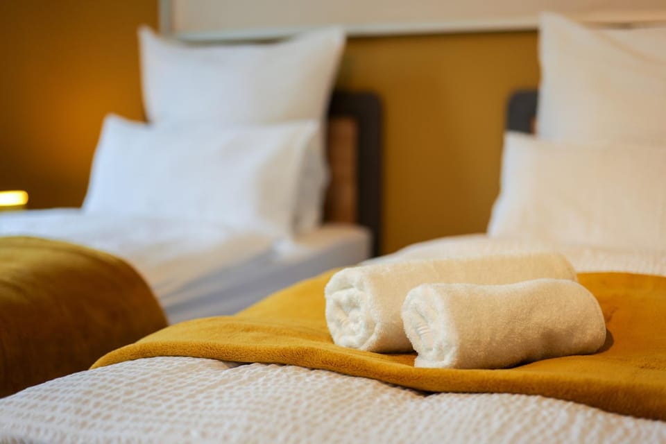 Bed, Photo of the whole room, Bedroom, towels