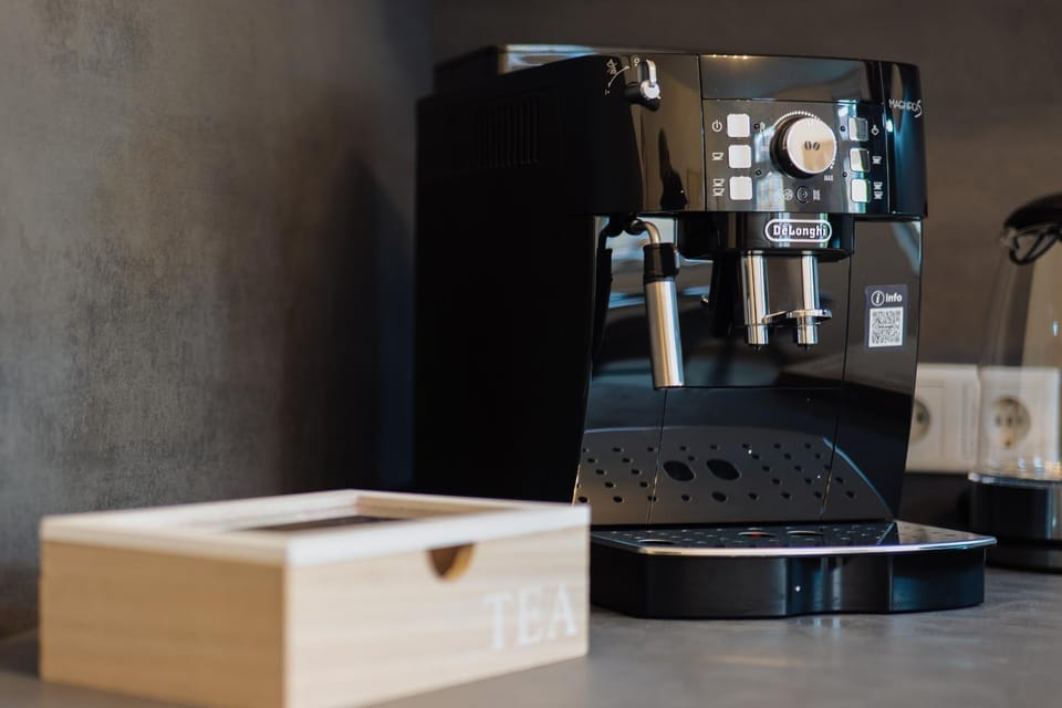 Coffee/tea facilities, Kitchen or kitchenette