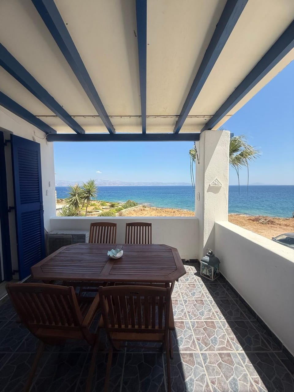Coral Nest Apartment in Paros, Greece