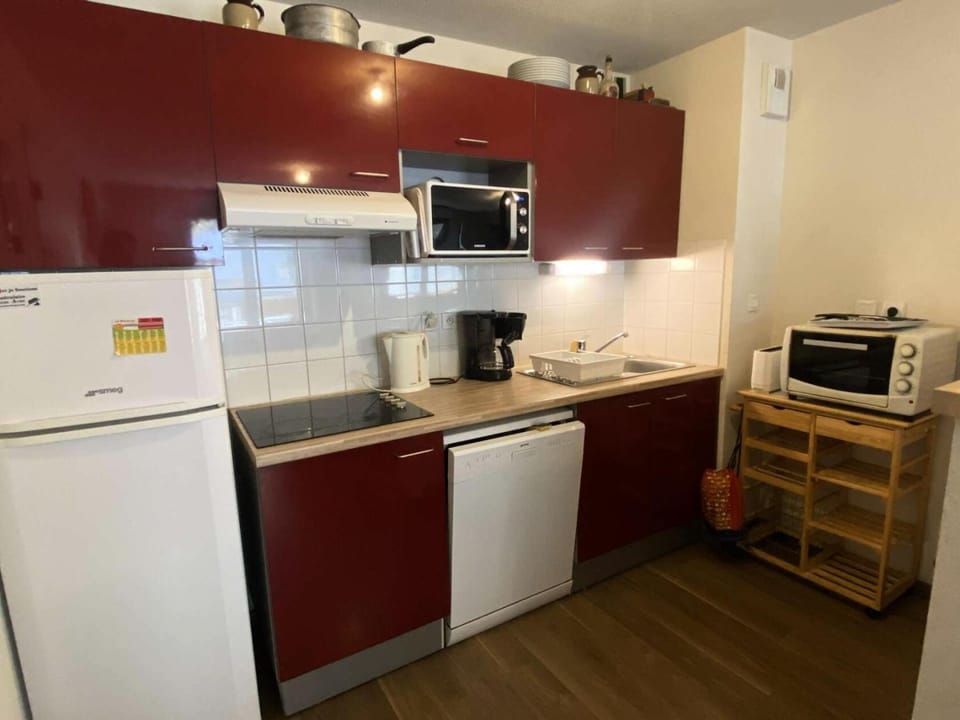 oven, kitchen