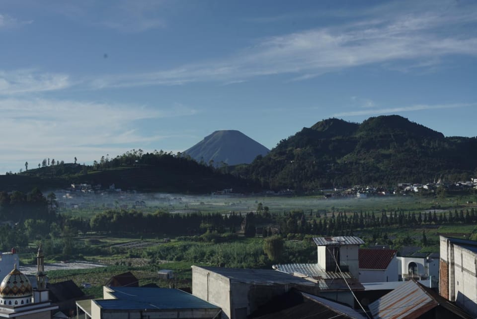 Nearby landmark, Natural landscape, Mountain view