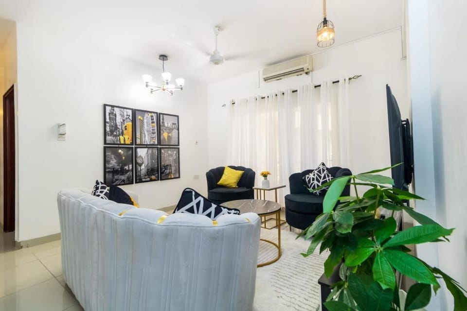 3BR Seaview Gem, Nyali Escape Apartment in Mombasa