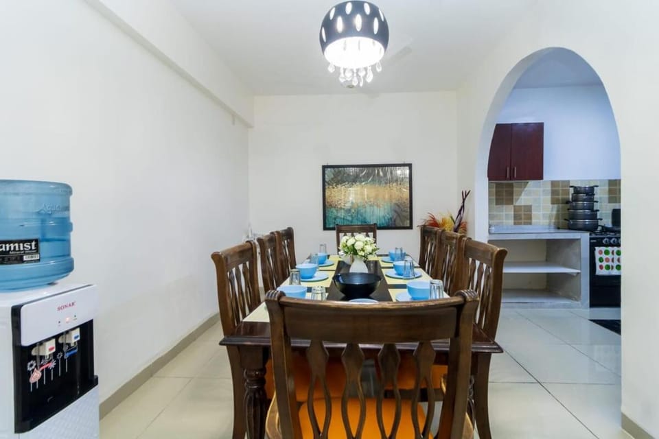 3BR Seaview Gem, Nyali Escape Apartment in Mombasa