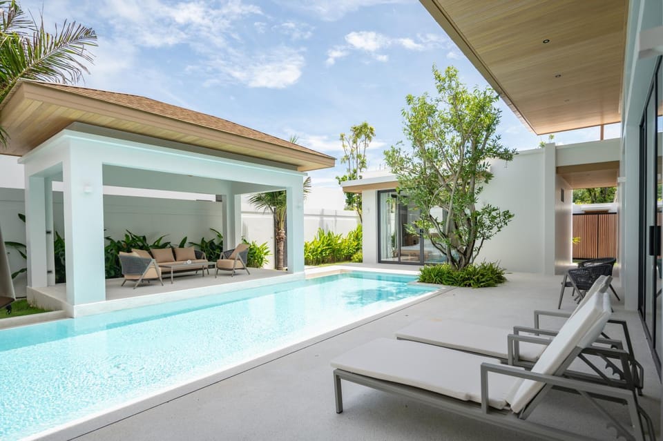 Pool view, Swimming pool, Swimming pool, sunbed