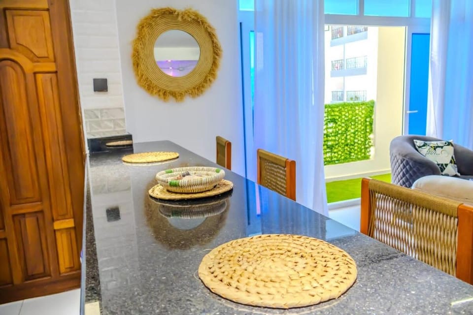 Coastal 3BR Vibe, GEM in Nyali Apartment in Mombasa
