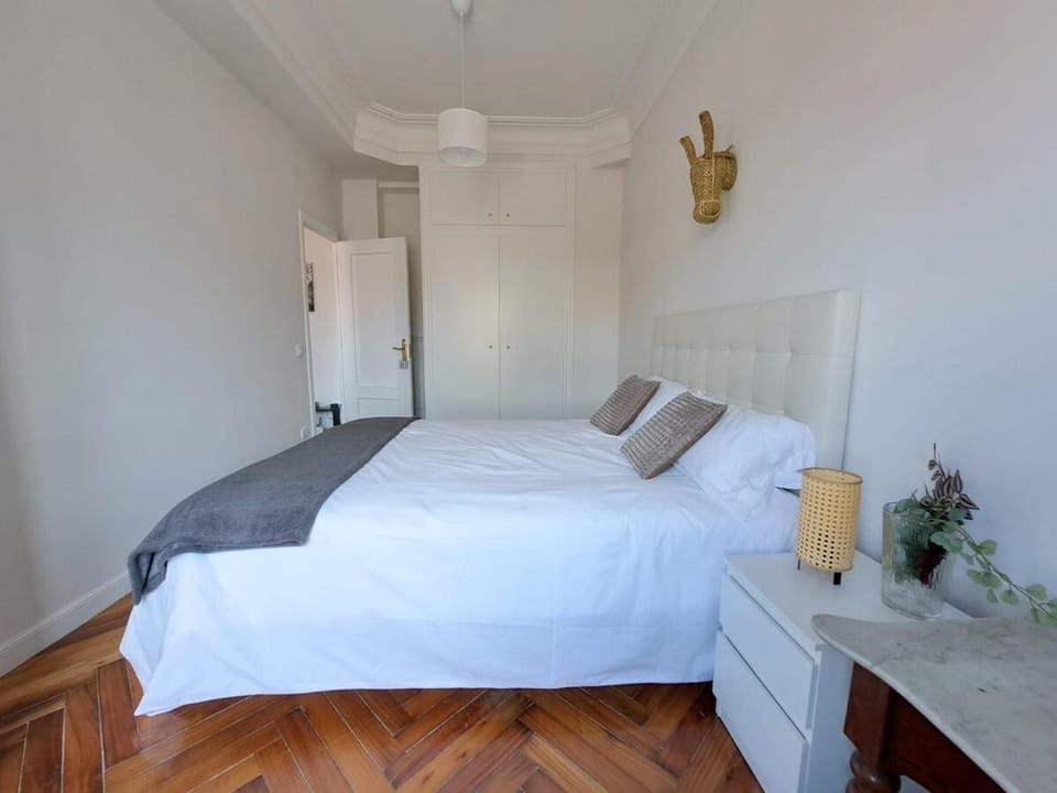 Bed, Bedroom, wardrobe