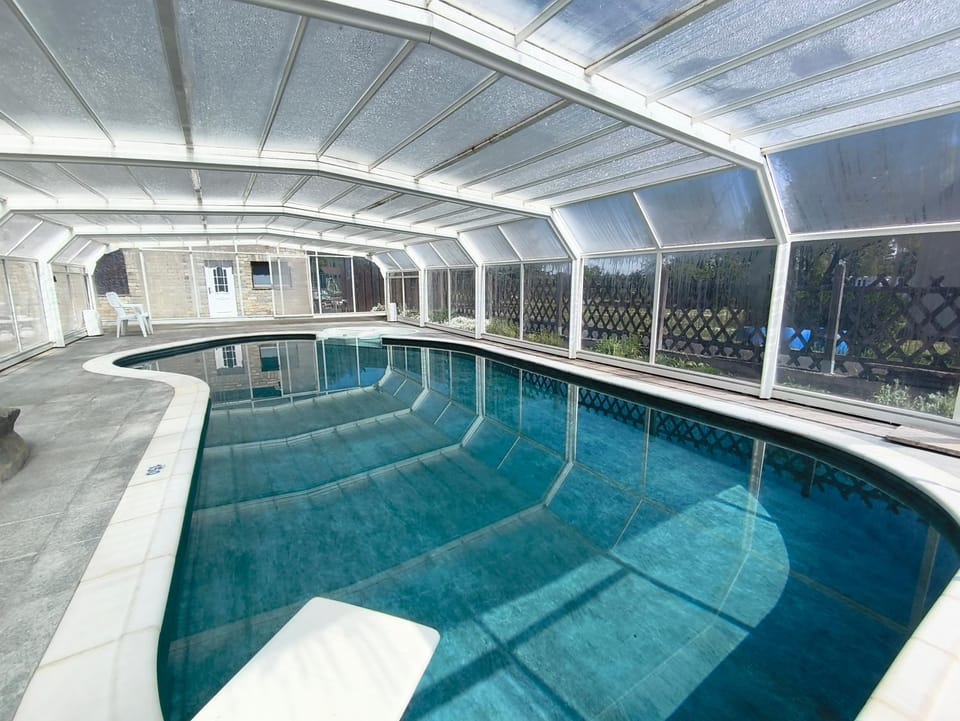 Cottage with large pool Au Jardin Du Levant House in Rhineland-Palatinate