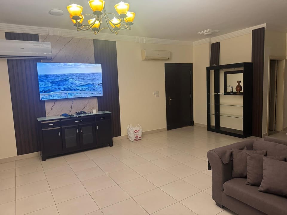 Communal lounge/ TV room, TV and multimedia, Seating area, Evening entertainment, air conditioner