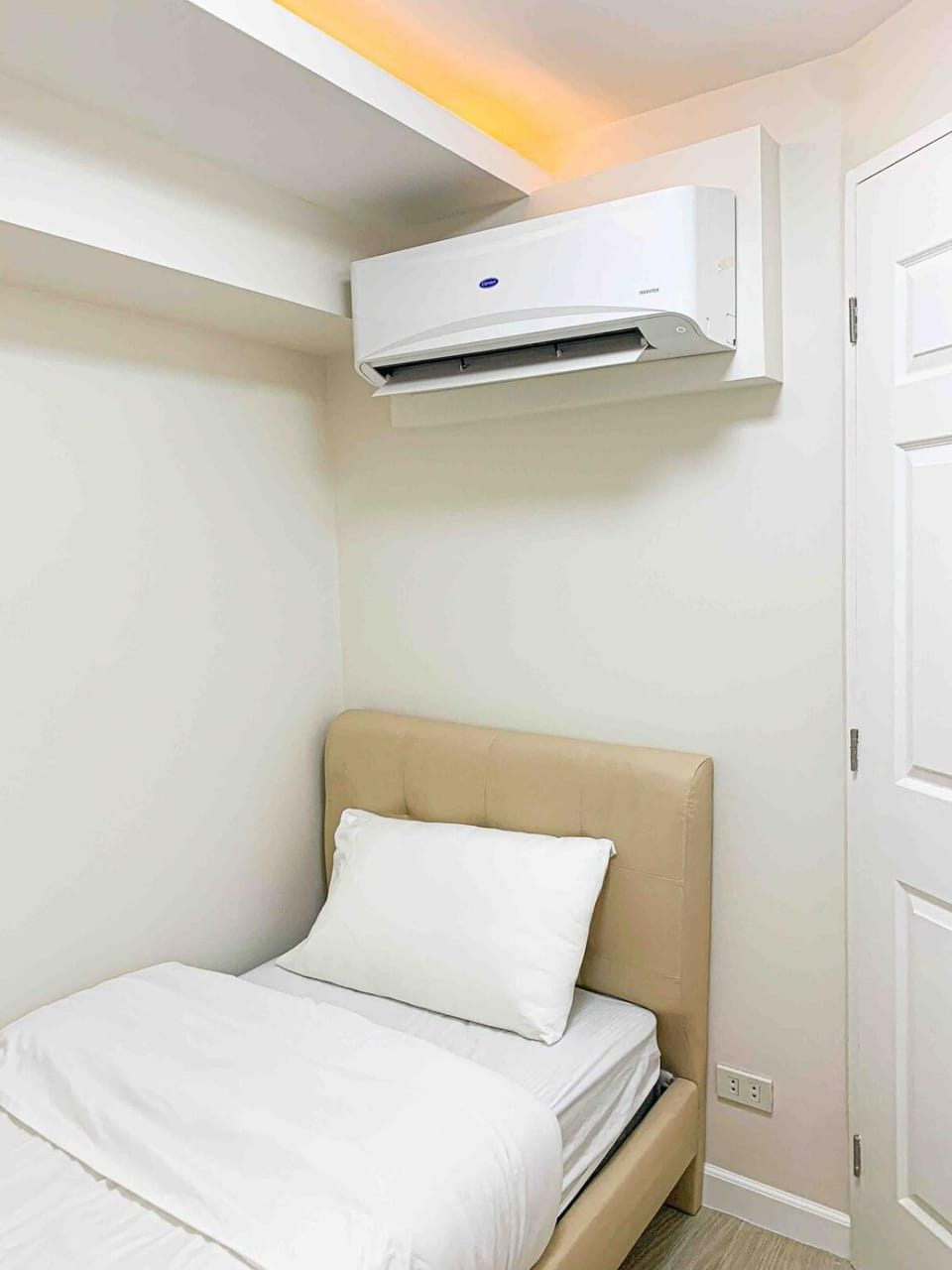 2BR Loft at Fort Victoria Condominium BGC Apartment in Makati