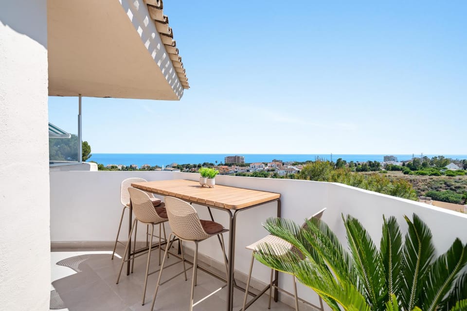 View (from property/room), Balcony/Terrace, Sea view