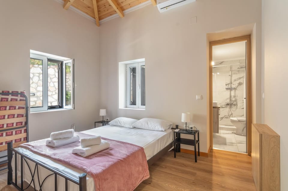 Property building, Bathroom, Living room