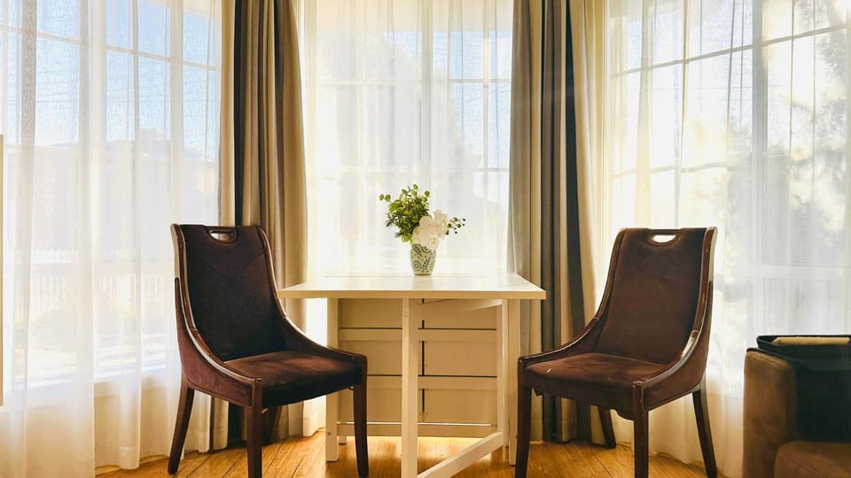 20 minutes to Mel CBD 2 BRs AirCon unit guest house Bed and Breakfast in Melbourne