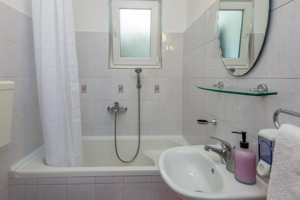 Toilet, Bathroom, Bath