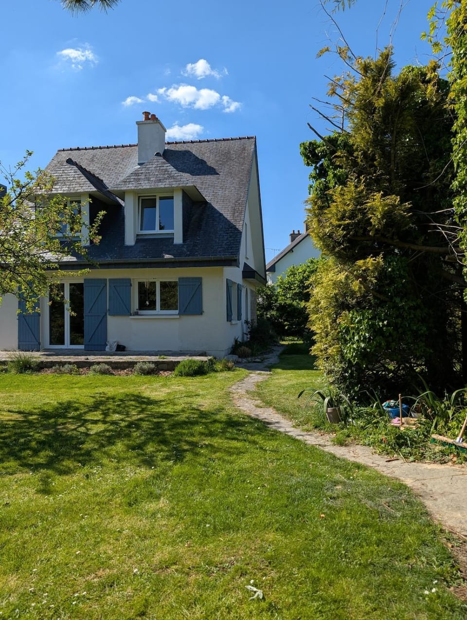 Property building, Garden