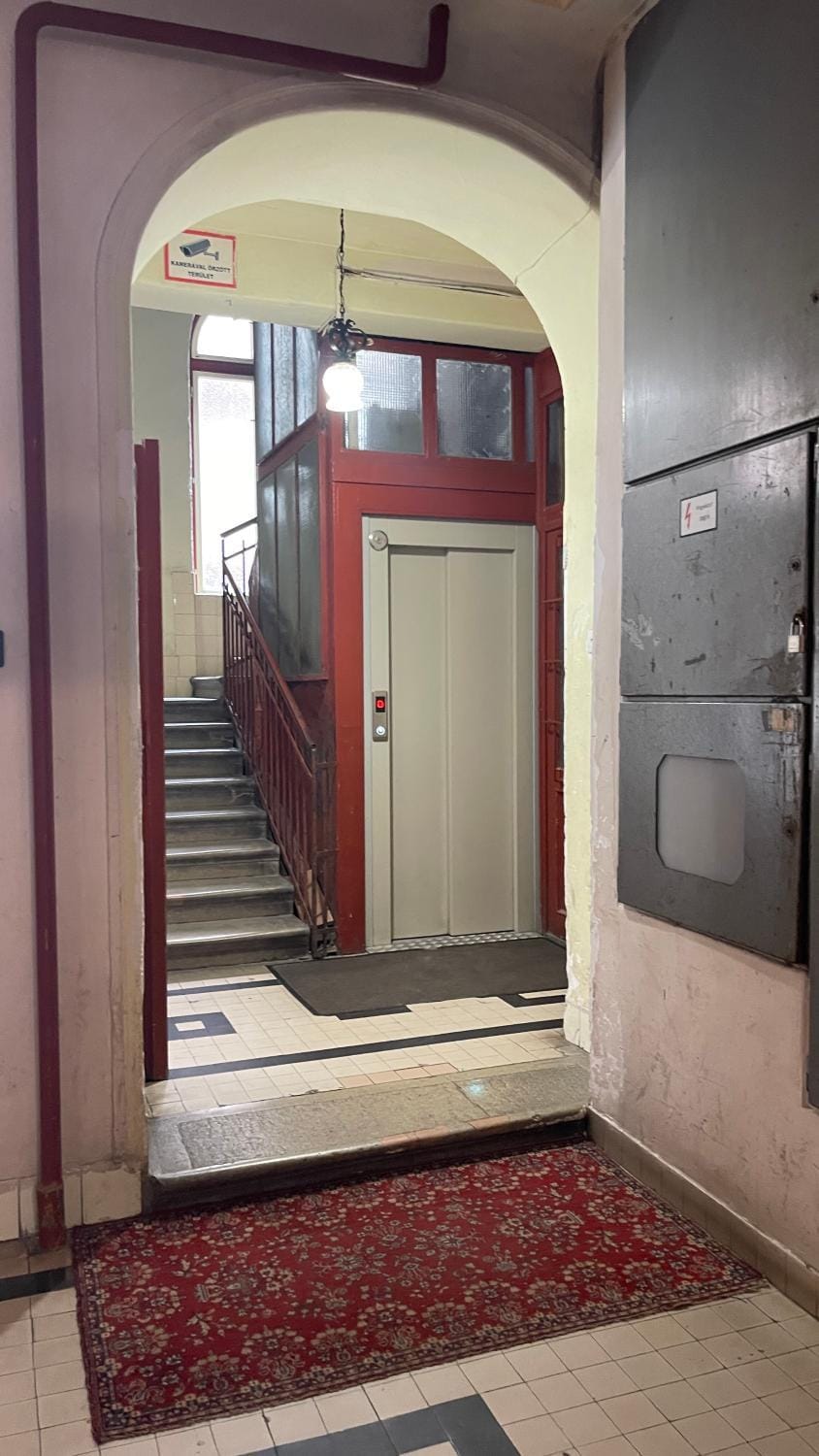 elevator