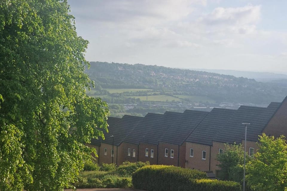 Urban Retreat in Newcastle- Pet friendly- Garden House in Gateshead