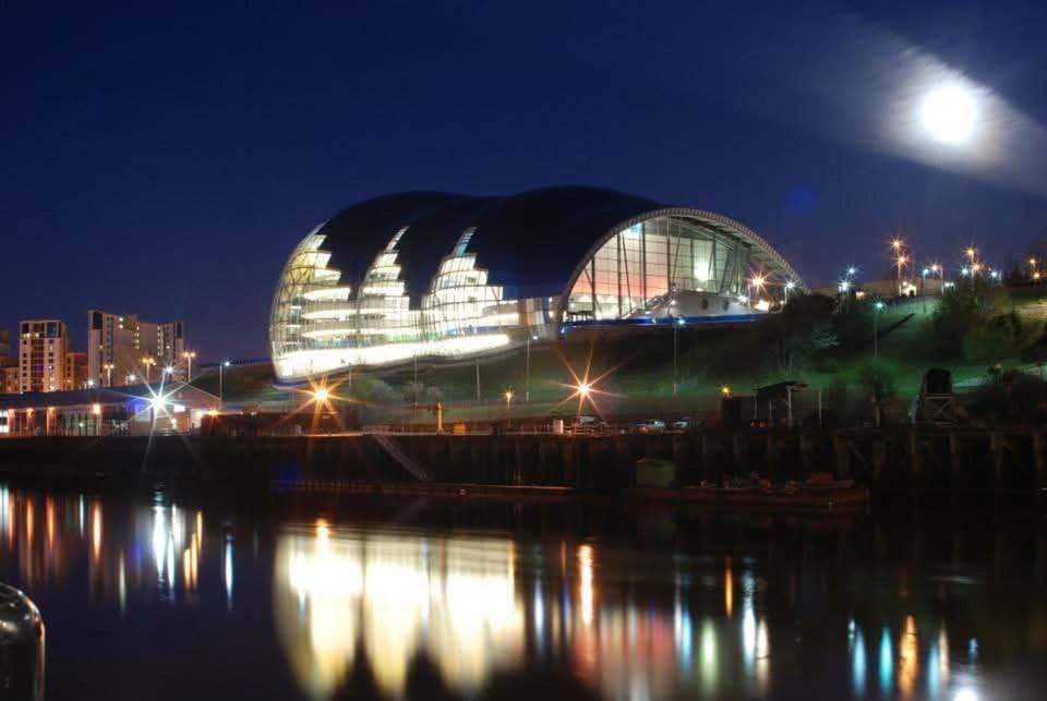 Urban Retreat in Newcastle- Pet friendly- Garden House in Gateshead