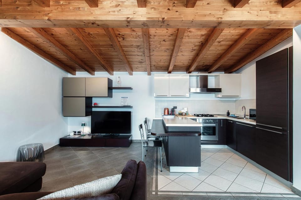 La Colonghera by Quokka 360 - Lake Como Flat With Balcony And View Apartment in Canton of Ticino