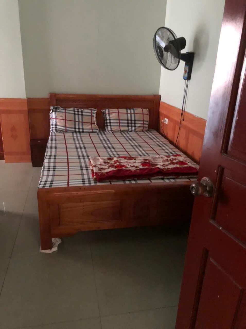 Nhà nghỉ 868 Hotel in Vietnam