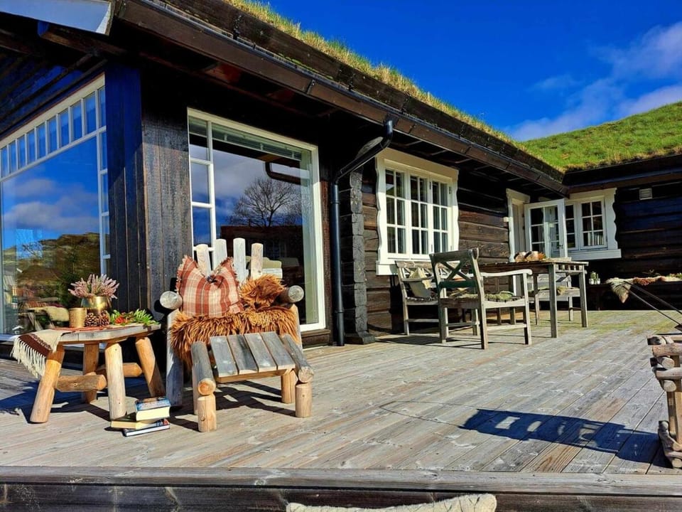 Mountain villa with amazing view of Hardangervidda! Villa in Viken, Norway