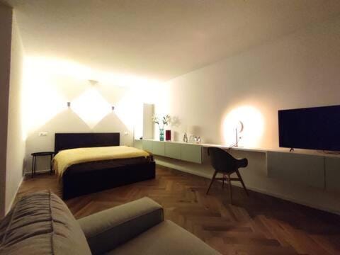 Geidorf City Studio Apartment in Graz