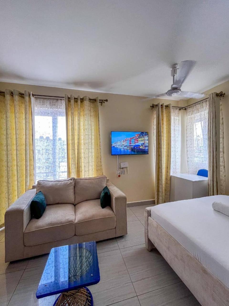 Stylish Studio, Fully Serviced Nyali Apartment in Mombasa County
