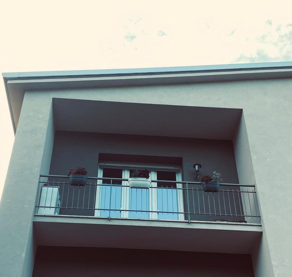 Lalla's House Apartment in Imola