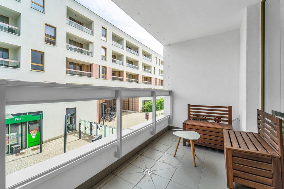 Property building, View (from property/room), Balcony/Terrace