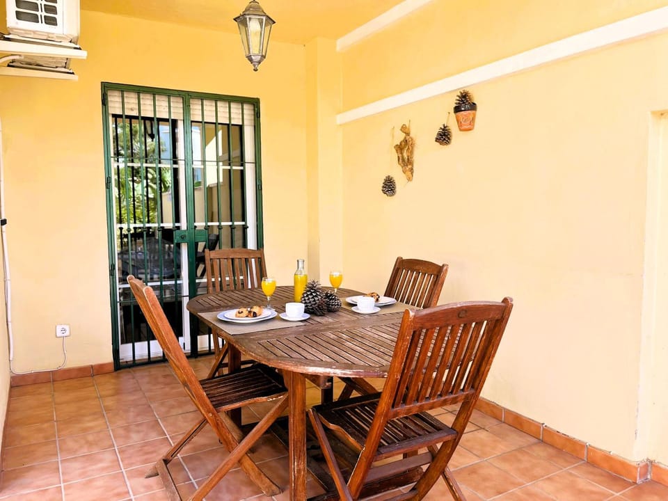 Balcony/Terrace, Dining area