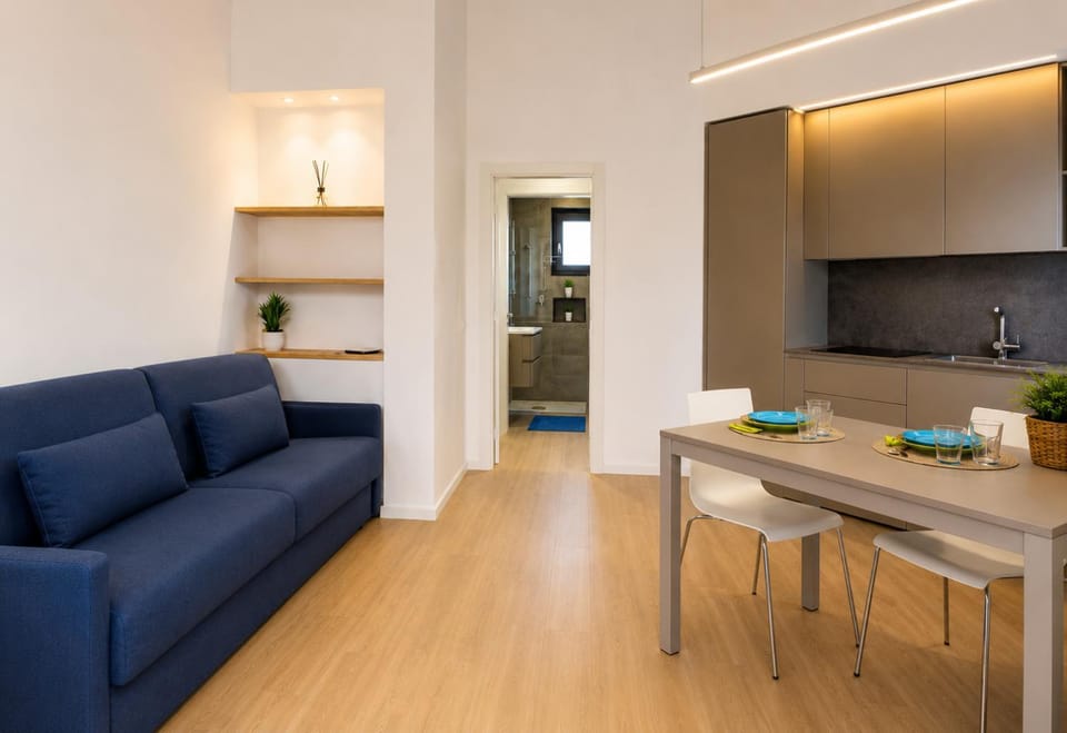 Kitchen or kitchenette, Living room