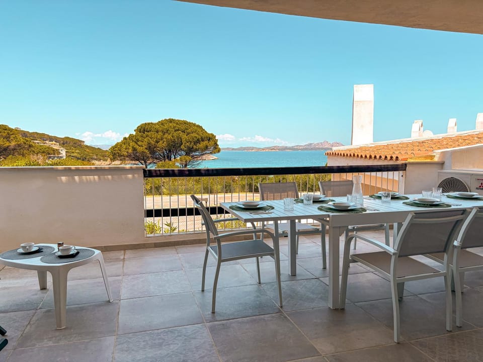 Patio, View (from property/room), Balcony/Terrace, Dining area, Sea view, Sea view