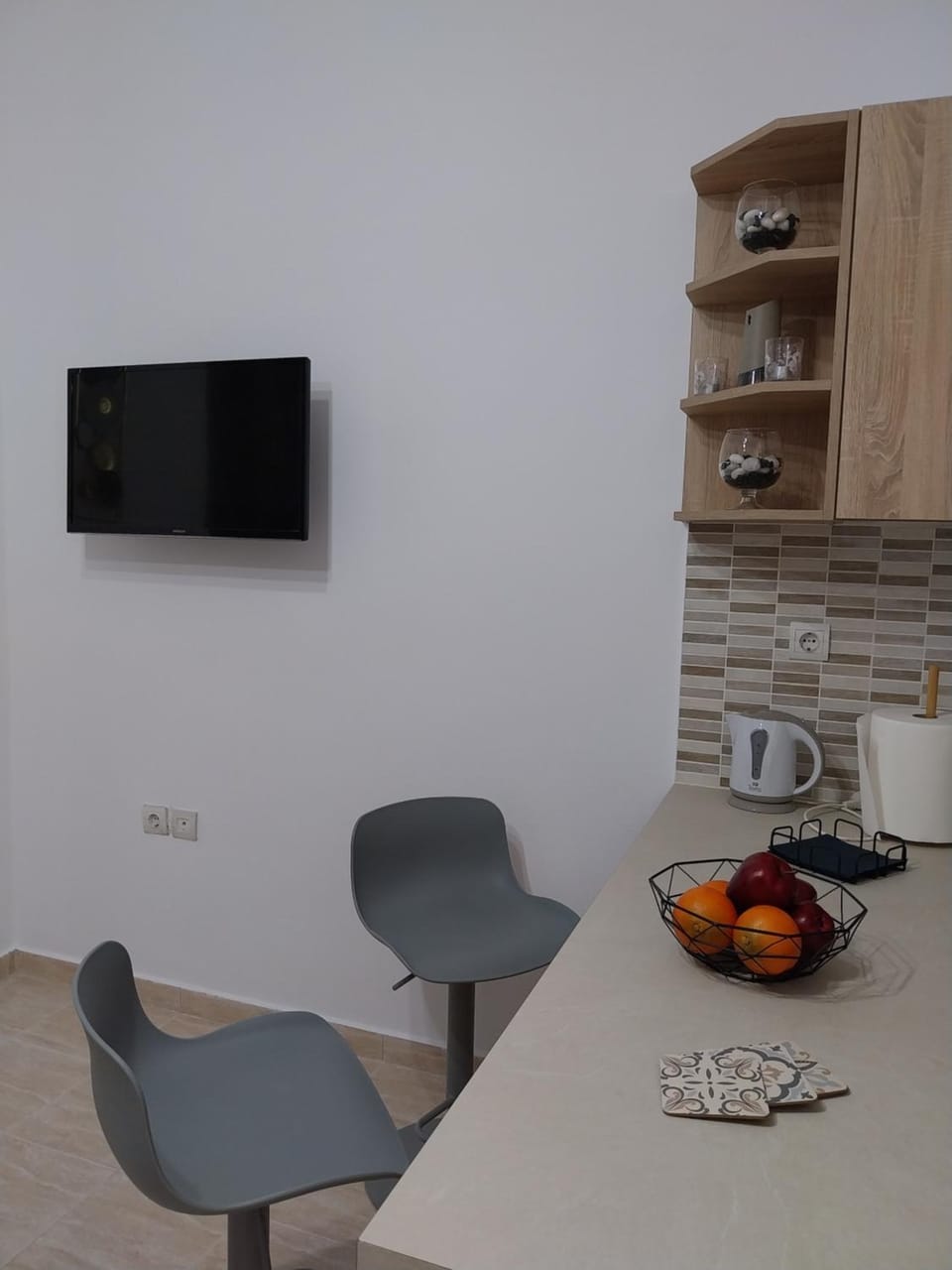 TV and multimedia, Seating area