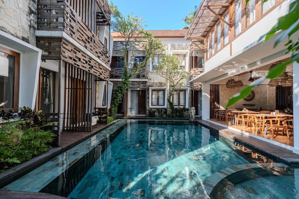 Property building, Swimming pool
