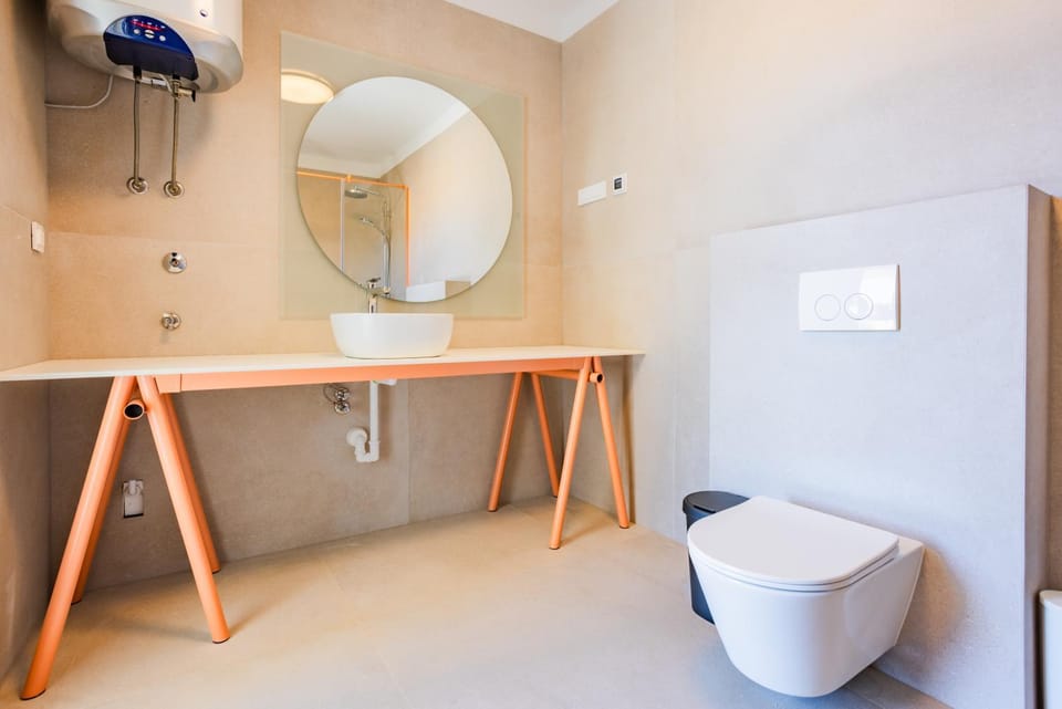 Toilet, Bathroom
