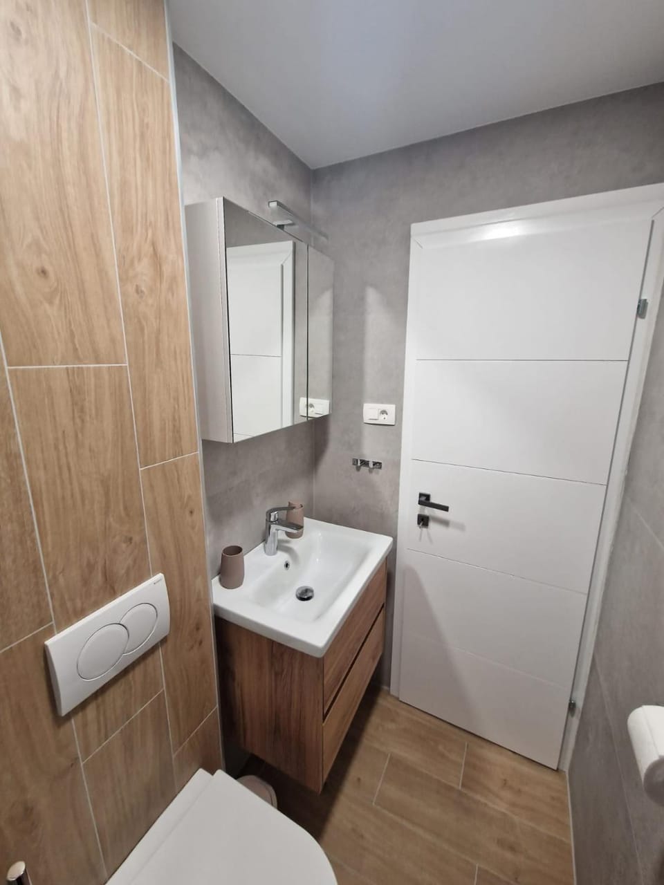 Nada Seaside Apartments Pirovac Apartment in Tisno