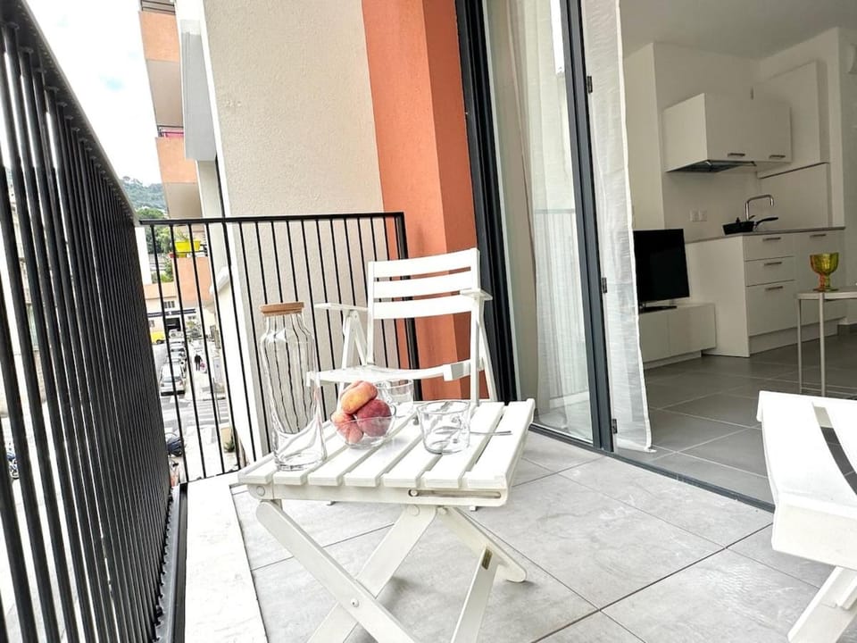 Port Of Nice - with Balcony Apartment in Nice