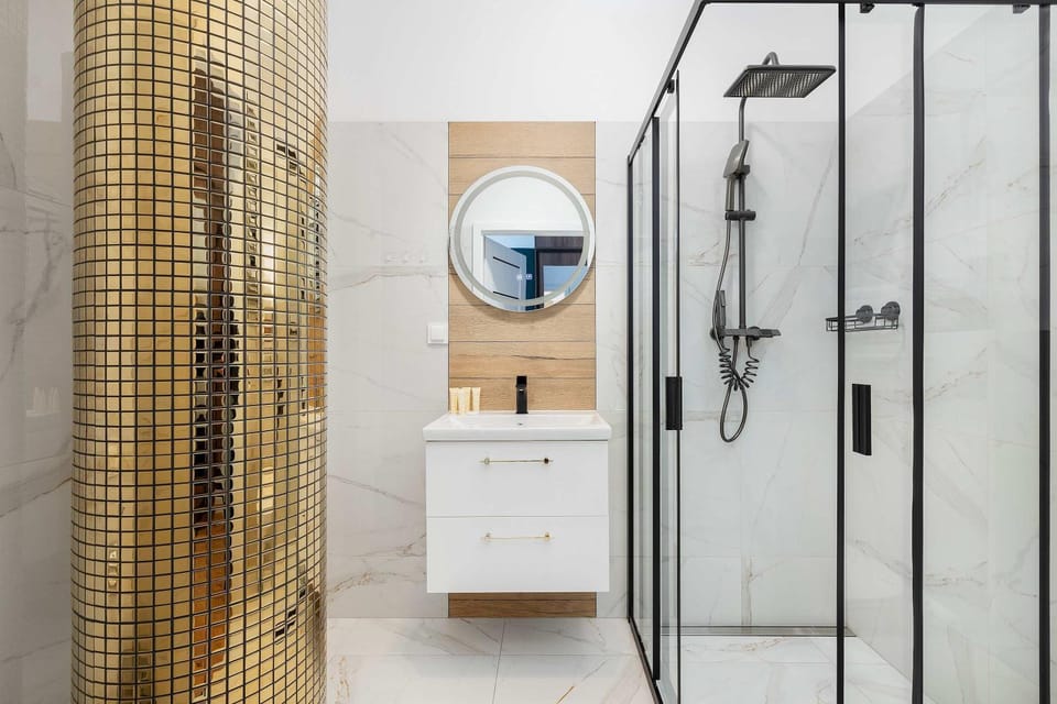 Shower, Bathroom