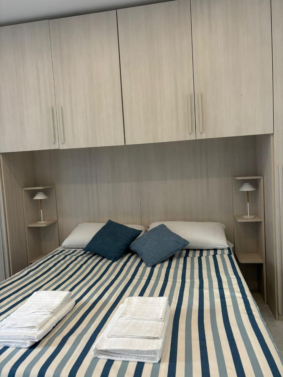 Fefalù House Apartment in Ischia