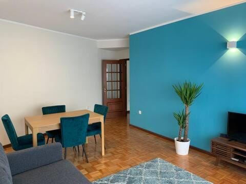 Communal lounge/ TV room, TV and multimedia, Living room, Seating area