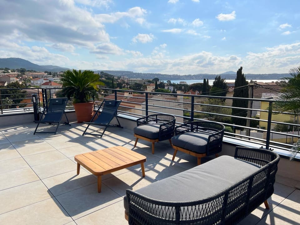 Patio, View (from property/room), Balcony/Terrace