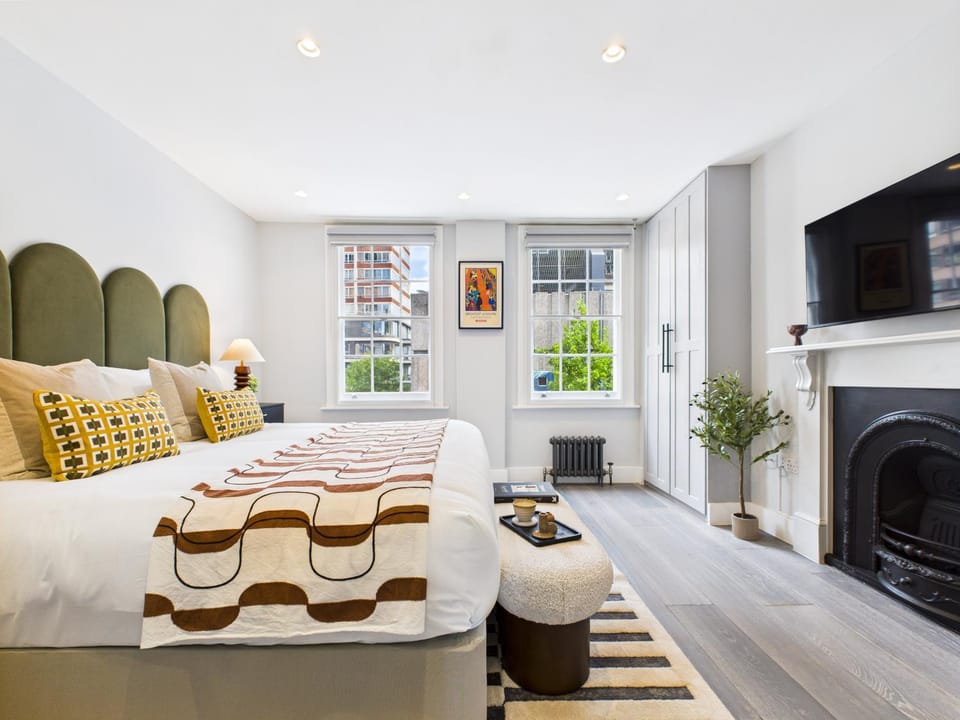 Bed, Bedroom