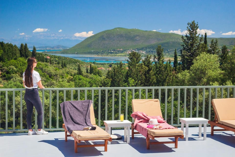View (from property/room), Balcony/Terrace, Mountain view, sunbed