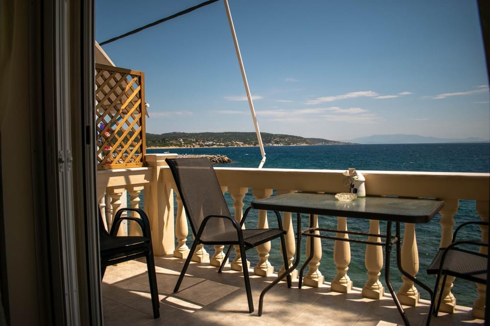 View (from property/room), Balcony/Terrace, Sea view