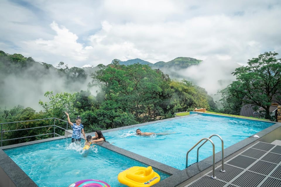 Pool view, Swimming pool